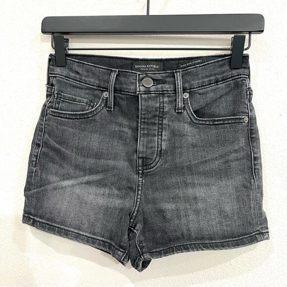 Banana Republic Premium Denim Black Button Front High-Rise 3" Shorts - 24 - Picture 1 of 9
